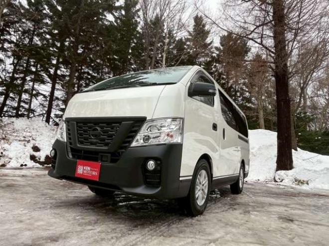 キャラバンNV350 2.5 プレミアムGX ロングボディ ディーゼルターボ 4WD　エンジンスターター　社外11インチナビ　バックカメラ　ETC　ワンオーナー　左側電動スライドドア　社外アルミ　パワーウィンドウ　パワステ　後席モニター　ABS　キーレスエントリー　衝突被害軽減ブレーキ 2500