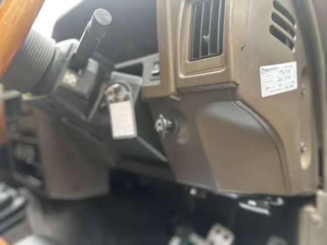 サファリ4.2 エクストラ標準ルーフAD ディーゼル 4WD　リフトアップ　リアヒーター　社外サンルーフ　ドライブレコーダー　ETC　可倒式リアシート　パワステ　社外アルミホイール　社外オーディオ　マッドタイヤ　全塗装済　ターボ 4200