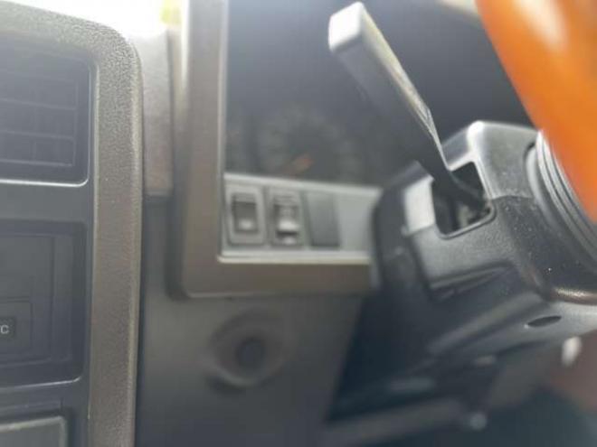 サファリ4.2 エクストラ標準ルーフAD ディーゼル 4WD　リフトアップ　リアヒーター　社外サンルーフ　ドライブレコーダー　ETC　可倒式リアシート　パワステ　社外アルミホイール　社外オーディオ　マッドタイヤ　全塗装済　ターボ 4200