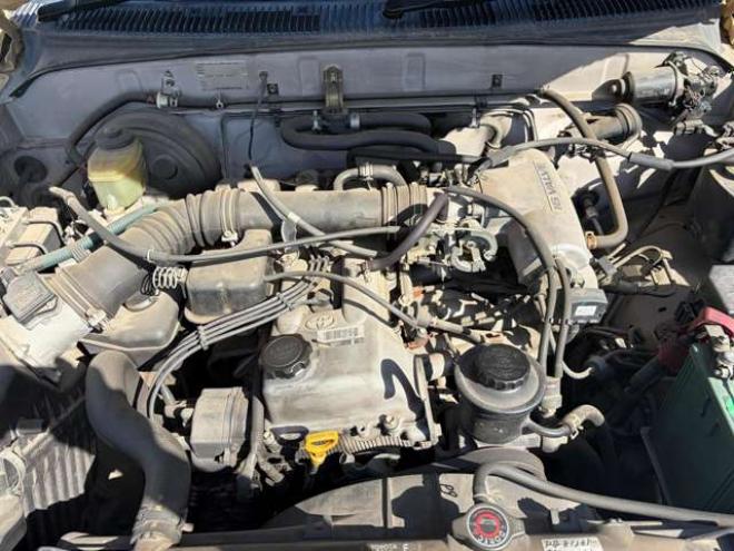 ハイラックスサーフ2.7 SSR-V ワイドボディ 4WD　US仕様　リフトアップ　全塗装済　社外ナビ　パワステ　パワーウィンドウ　ETC　バックカメラ　アルミホイール　ルーフレール　キーレスエントリー　ABS　エアコン 2700