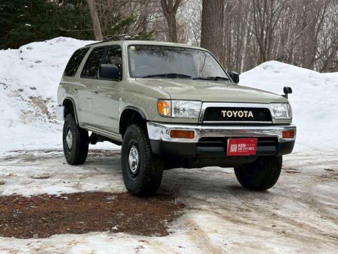 ハイラックスサーフ3.0 SSR-G ワイドボディ ディーゼルターボ 4WD　リフトアップ　全塗装済ベージュ　アルミホイール　メッキバンパー　サンルーフ　ETC　パワステ　パワーウィンドウ　ABS　キーレスエントリー　エアコン　寒冷地仕様 3000