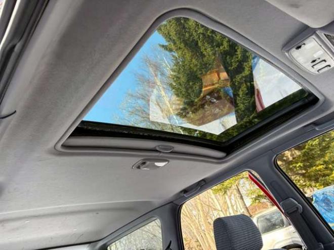 ハイラックスサーフ2.7 SSR-X 4WD　リフトアップ　全塗装済レッド　社外ナビ　ETC　パワステ　パワーウィンドウ　ABS　キーレスエントリー　ルーフレール　サンルーフ 2700