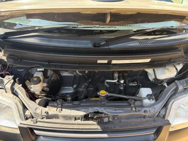 タウンエースバン1.5 GL 4WD　バックカメラ　エアコン　ドライブレコーダー　ETC　パワステ　パワーウィンドウ　ABS　キーレスエントリー　ベッドキット　寒冷地仕様　全塗装済 1500