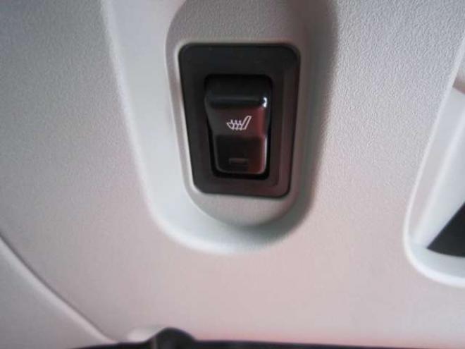 iビバーチェ 4WD　4WD スマートキー エンジンスターター シートヒーター ドアバイザー プライバシーガラス 社外アルミ Bカメラ スタッドレス+ホイールセット積込み 1年間走行無制限保証付 660