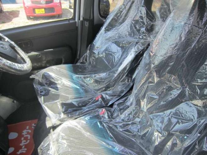 ハイゼットカーゴ デラックス SAIII ハイルーフ 4WD　道外仕入れ 後期型1オーナー  レーンキープアシスト　横滑り防止装置　衝突被害軽減ブレーキ　障害物センサー　ナビ&フルセグTV+Bカメラ キーレス  ドアバイザー Pガラス 記録簿 1年保証付 660