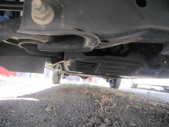 ハイゼットカーゴ デラックス SAIII ハイルーフ 4WD　道外仕入れ 後期型1オーナー  レーンキープアシスト　横滑り防止装置　衝突被害軽減ブレーキ　障害物センサー　ナビ&フルセグTV+Bカメラ キーレス  ドアバイザー Pガラス 記録簿 1年保証付 660