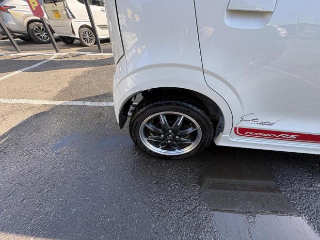 アルトALTO TURBO RS 4WD本州仕入　寒冷地仕様　ブレーキアシスト　TURBO 5AG 純正ワンセグナビ　シートヒーター　HIDヘッド　PUSHスタート　スマートキースペアー有　１５インチアルミ　エンジンオイル交換　スタットレス付　スポーツマフラー付　ETC 4WD 660 5Dr