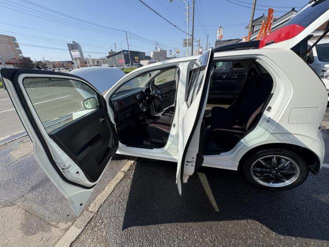 アルトALTO TURBO RS 4WD本州仕入　寒冷地仕様　ブレーキアシスト　TURBO 5AG 純正ワンセグナビ　シートヒーター　HIDヘッド　PUSHスタート　スマートキースペアー有　１５インチアルミ　エンジンオイル交換　スタットレス付　スポーツマフラー付　ETC 4WD 660 5Dr