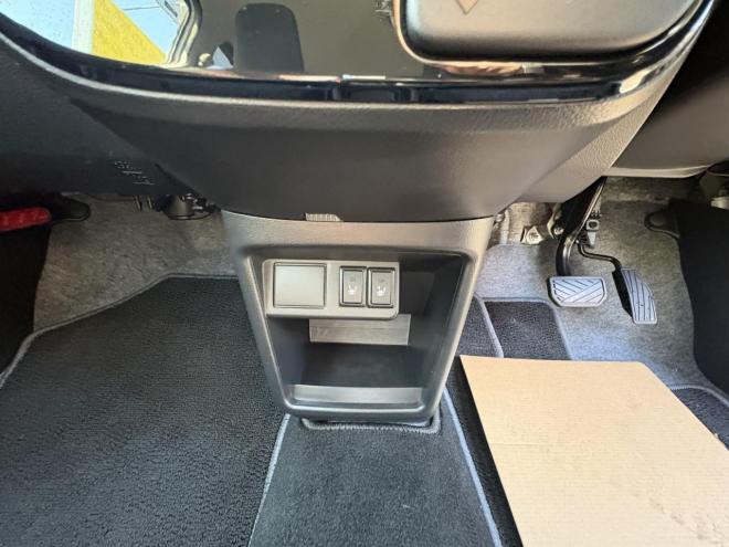 アルトALTO TURBO RS 4WD本州仕入　寒冷地仕様　ブレーキアシスト　TURBO 5AG 純正ワンセグナビ　シートヒーター　HIDヘッド　PUSHスタート　スマートキースペアー有　１５インチアルミ　エンジンオイル交換　スタットレス付　スポーツマフラー付　ETC 4WD 660 5Dr