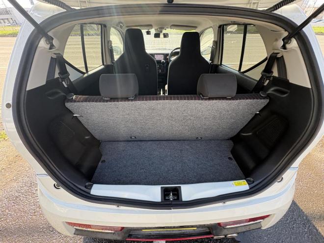 アルトALTO TURBO RS 4WD本州仕入　寒冷地仕様　ブレーキアシスト　TURBO 5AG 純正ワンセグナビ　シートヒーター　HIDヘッド　PUSHスタート　スマートキースペアー有　１５インチアルミ　エンジンオイル交換　スタットレス付　スポーツマフラー付　ETC 4WD 660 5Dr