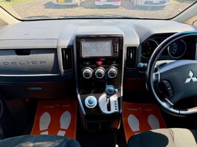 デリカＤ５　2.2DT Dパワーパッケージ 4WD 4WD 2200 5Dr