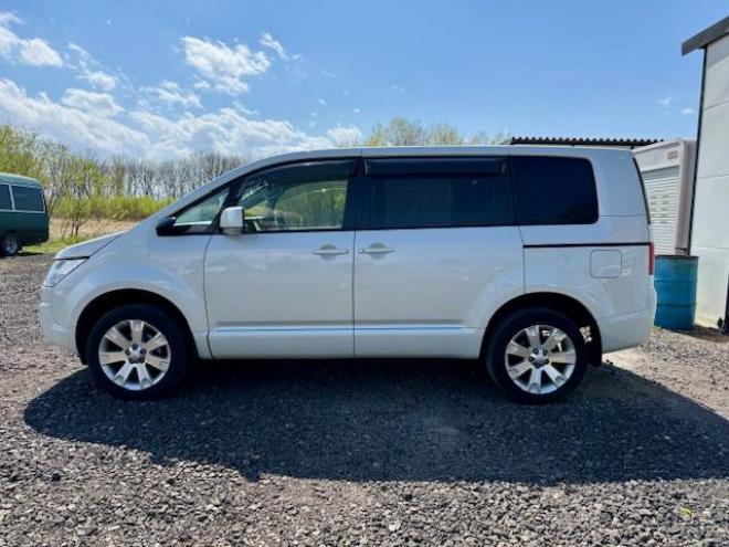 デリカＤ５　2.2DT Dパワーパッケージ 4WD 4WD 2200 5Dr