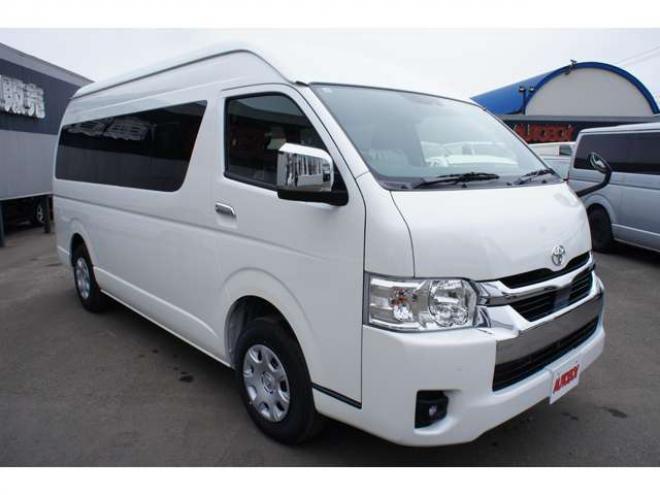 ハイエース2.7 グランドキャビン 4WD　令和7年11月登録　登録済未使用車 走行6キロ　パノラミックビューモニター デジタルインナーミラー　LEDヘッドランプ　LEDフォグランプ　ホワイトパールクリスタルシャイン　メーカー保証付 登録済未使用車 2700