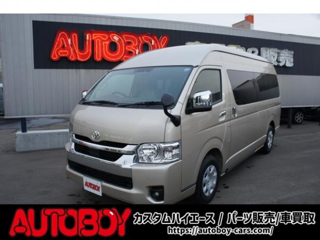 ハイエース2.7 グランドキャビン 4WD　令和8年2月登録　登録済未使用車 走行7キロ　パノラミックビューモニター デジタルインナーミラー　LEDヘッドランプ　LEDフォグランプ　ベージュメタリック　メーカー保証付 登録済未使用車 2700