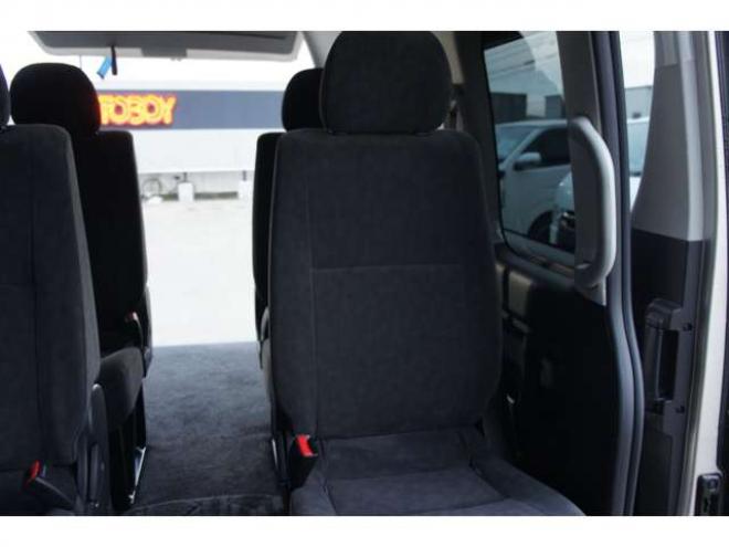 ハイエース2.7 グランドキャビン 4WD　令和8年2月登録　登録済未使用車 走行7キロ　パノラミックビューモニター デジタルインナーミラー　LEDヘッドランプ　LEDフォグランプ　ベージュメタリック　メーカー保証付 登録済未使用車 2700