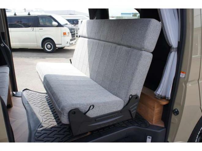 ハイエースバン2.8 スーパーGL ロング ディーゼルターボ 4WD　キャンパー鹿児島製　CKワイルダー　車中泊仕様　REVOシート　室内用エアコン　ベバストFFヒーター　走行充電　サブバッテリー　外部電源　オリジナルベッド　電動開閉バックドア　415SAFARI丸目キット 2800