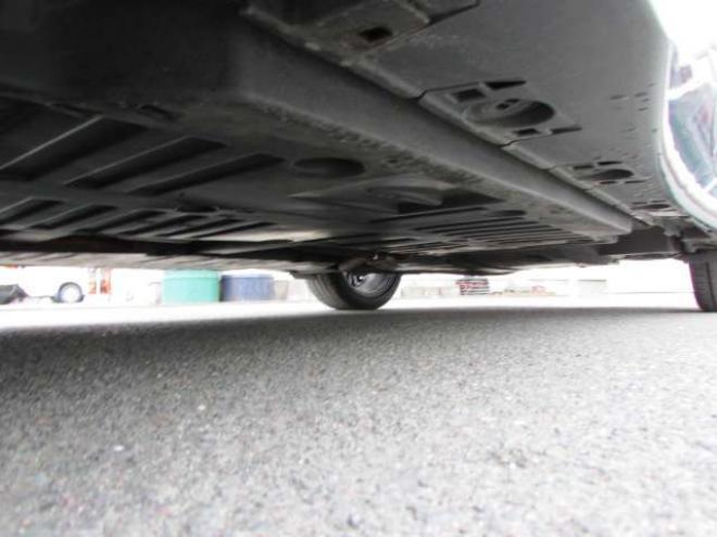 プリウス2.0 Z E-Four 4WD　純正ナビ/レーダークルーズコントロール/衝突軽減ブレーキ/全周囲カメラ/シートヒーター/シートエアコン/電動リアゲート/LEDヘッド/フルセグTV/ブルートゥース/ビルドインETC/ドライブレコーダー 2000