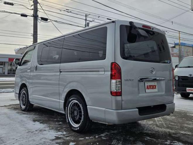 ハイエースバン2.8 スーパーGL ロング ディーゼルターボ 4WD　リアヒーター&クーラー　プッシュスタート　スマートキー　LEDヘッド　ベッドキッド　横滑り防止　衝突被害軽減　車線逸脱　トヨタ純正ナビ　フルセグTV　Bluetooth　バックカメラ　トヨタ純正リアモニター　ETC 2800