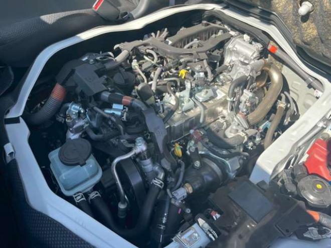 ハイエースバン2.8 DX ロング ディーゼルターボ 4WD　4WD　トヨタセーフティーセンス　寒冷地仕様　フロントリアヒーター　両側スライドドア 2800