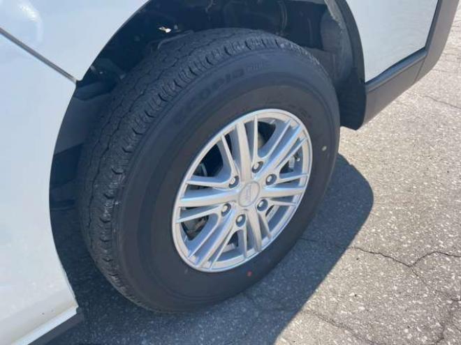 ハイエースバン2.8 DX ロング ディーゼルターボ 4WD　4WD　トヨタセーフティーセンス　寒冷地仕様　フロントリアヒーター　両側スライドドア 2800