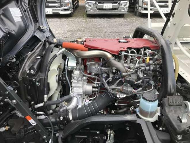 デュトロタンクローリー 2DG-XZU685M 新明和工業　 4WD 4000