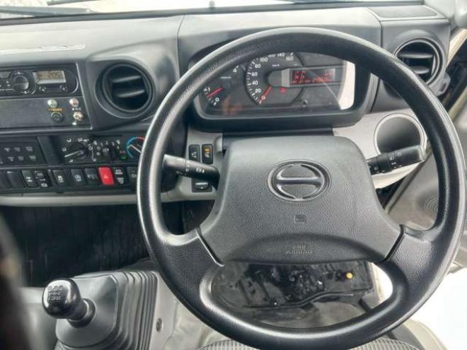 デュトロ冷凍バン　TKG-XZU695M 東プレ　 4WD 4000