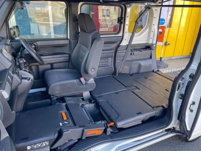 N-VAN+スタイル ファン ターボ ホンダセンシング 4WD　ワンオーナー車/ハイルーフ/Bluetooth/ナビ・フルセグTV/バックカメラ/キー一体型エンジンスターター/フルLEDヘッドライト/LEDフォグ/夏タイヤ装着/ホイール付き冬タイヤ付き/車検整備2年付き/法定整備/修復歴無し 660