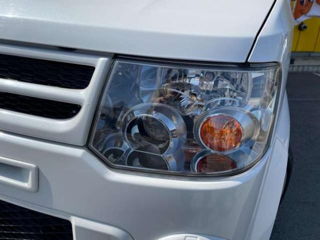 eKスポーツR 4WD　1年走行距離無制限保証/ターボ/47000キロ/Bluetooth/ナビ・TV/アルミホイール付き夏タイヤ装着/純正アルミホイール付き冬タイヤVRX2付き/HIDヘッドライト/フォグライト/キーレス/車検R9年5月/法定整備/修復歴無し 660