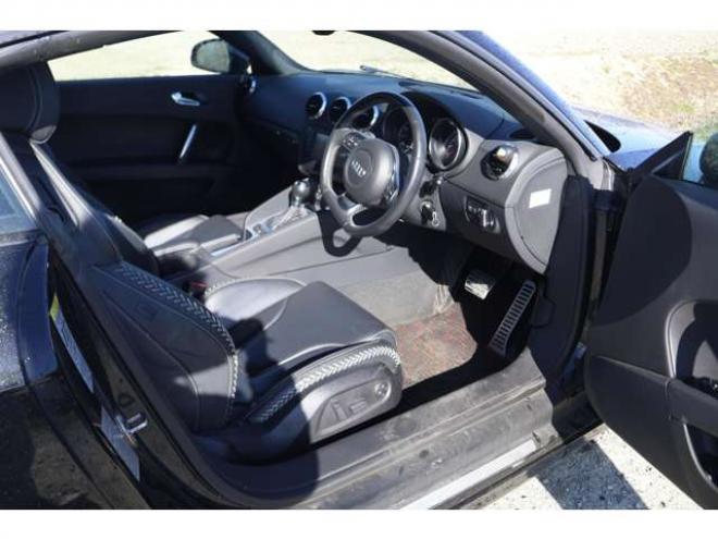 アウディTT クーペ 2.0 TFSI クワトロ Sラインリミテッド 4WD　検R9/4　シートヒーター　社外ホイール　ETC 正規輸入車 2000