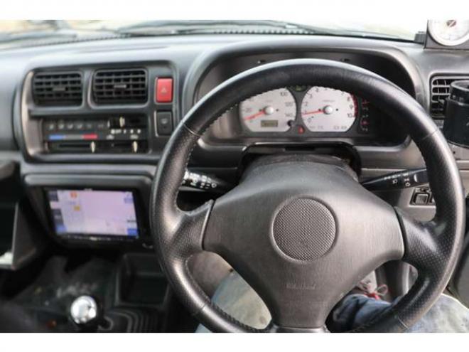 ジムニーランドベンチャー 4WD　検二年　5速MT　ルーフキャリア　自社　ローンカノウ 660