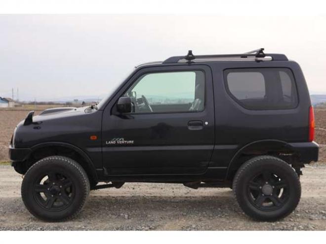 ジムニーランドベンチャー 4WD　検二年　5速MT　ルーフキャリア　自社　ローンカノウ 660