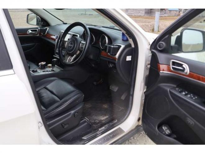 グランドチェロキーリミテッド 4WD　検9/9　バックカメラ 正規輸入車 3600