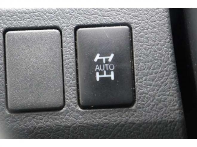 ノア2.0 X 4WD　検二年　バックカメラ　自社　ローンカノウ 2000
