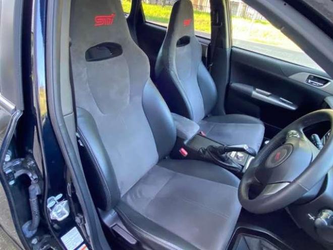 インプレッサ5ドア2.0WRX STI 4WD