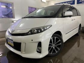エスティマ　アエラス　プレミアムエディション　本州仕入　寒冷地仕様　禁煙車　パワーバックドア　両側パワースライドドア　純正ブラックハーフレザーシート　純正１８インチＡＷ　社外１８ＡＷ＋スタッドレスタイヤ付　前後コーナーセンサー　フロントガラス熱線 4WD 2400 5Dr