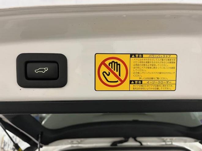 エスティマアエラス　プレミアムエディション　本州仕入　寒冷地仕様　禁煙車　パワーバックドア　両側パワースライドドア　純正ブラックハーフレザーシート　純正１８インチＡＷ　社外１８ＡＷ＋スタッドレスタイヤ付　前後コーナーセンサー　フロントガラス熱線 4WD 2400 5Dr