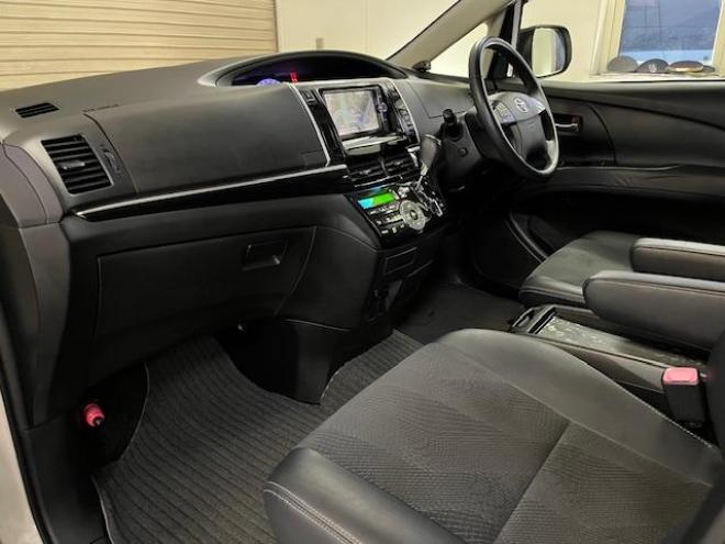 エスティマアエラス　プレミアムエディション　本州仕入　寒冷地仕様　禁煙車　パワーバックドア　両側パワースライドドア　純正ブラックハーフレザーシート　純正１８インチＡＷ　社外１８ＡＷ＋スタッドレスタイヤ付　前後コーナーセンサー　フロントガラス熱線 4WD 2400 5Dr
