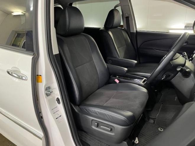エスティマアエラス　プレミアムエディション　本州仕入　寒冷地仕様　禁煙車　パワーバックドア　両側パワースライドドア　純正ブラックハーフレザーシート　純正１８インチＡＷ　社外１８ＡＷ＋スタッドレスタイヤ付　前後コーナーセンサー　フロントガラス熱線 4WD 2400 5Dr