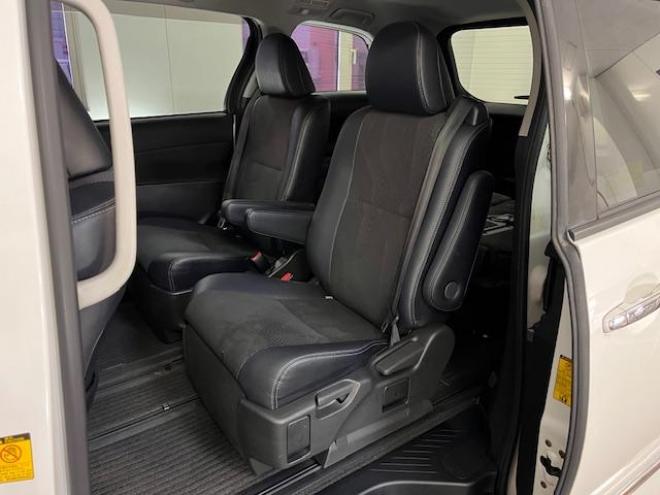 エスティマアエラス　プレミアムエディション　本州仕入　寒冷地仕様　禁煙車　パワーバックドア　両側パワースライドドア　純正ブラックハーフレザーシート　純正１８インチＡＷ　社外１８ＡＷ＋スタッドレスタイヤ付　前後コーナーセンサー　フロントガラス熱線 4WD 2400 5Dr