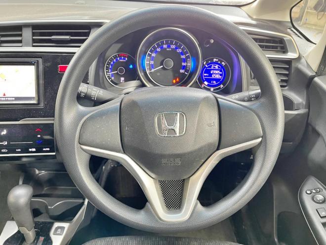 フィット13G Fパッケージ 4WD 5年保証 ナビTV スマキー ETC 自社認証工場 車検整備2年付 修復歴無 寒冷地仕様 禁煙