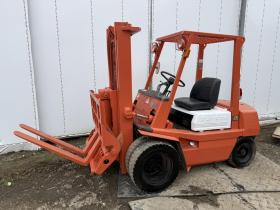 フォークリフト　全塗装済 トヨタ 3FGL25 2.5トン ヒンジ付き ダブルタイヤ