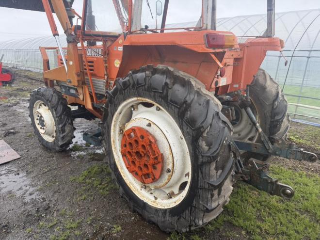 トラクタークボタ M7950DT 79馬力 フロントローダー付き 4WD
