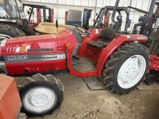 トラクター全塗装済！三菱 MT30 30馬力 4WD ロータリー付き