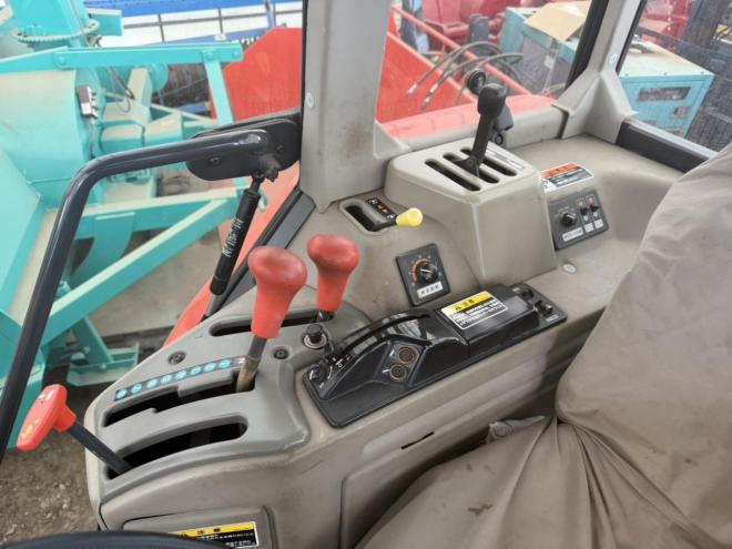 トラクター美車！クボタ GM64 64馬力 管理用 キャビン付き