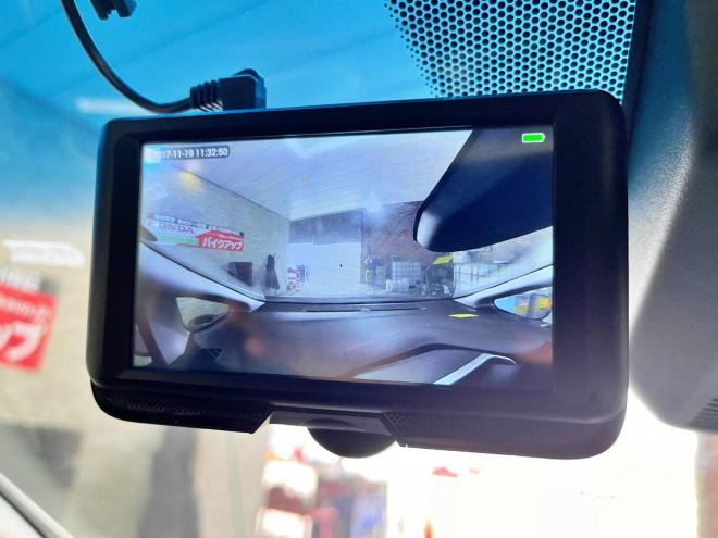 フィット1.5ハイブリッドLパッケージ 4WD 5年保証 スマキー ナビTV Bカメ ドラレコ 夏冬タイヤ 自社認証工場 修復歴無 寒冷地仕様 禁煙