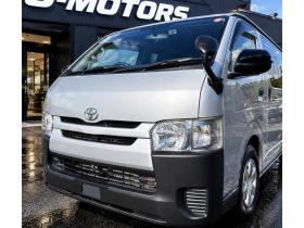 ハイエースバン　4型ハイエースDXディーゼルターボ  本州車寒冷地仕様 ナビTVバックカメラ 両側スライドドア リアヒーター  車検新規 12ヶ月点検整備済 保証付！ 4WD 3000 5Dr