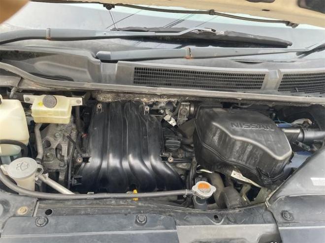セレナハイウェイスター　４ＷＤ車　ＶＤＣ　アイドリングＳ　キーレスＥ　Ｗエアバック　盗難防止装置　エアバッグ　オートクルーズ　ＰＳ　ＰＷ　衝突安全ボディ　ＡＢＳ　３列シート　フルフラット　ウォークスルー　寒冷地仕様車 4WD 2000 5Dr