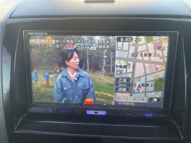 ルークスハイウェイスター　４ＷＤ　両側スライド・片側電動　ＴＶ　オートライト　ＨＩＤ　スマートキー　シートヒーター　ベンチシート　ＣＶＴ　盗難防止システム　ＡＢＳ　アルミホイール　衝突安全ボ 4WD 660 5Dr