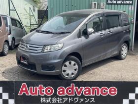 フリードスパイク　Ｇ　ジャストセレクション　４ＷＤ　ＥＴＣ　バックカメラ　両側スライド・片側電動　電動格納ミラー　ＡＴ　ＡＢＳ　ＥＳＣ　エアコン 4WD 1500 5Dr
