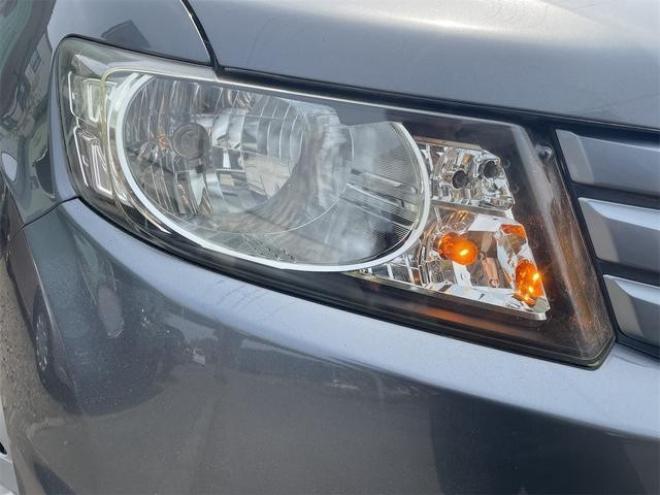 フリードスパイクＧ　ジャストセレクション　４ＷＤ　ＥＴＣ　バックカメラ　両側スライド・片側電動　電動格納ミラー　ＡＴ　ＡＢＳ　ＥＳＣ　エアコン 4WD 1500 5Dr